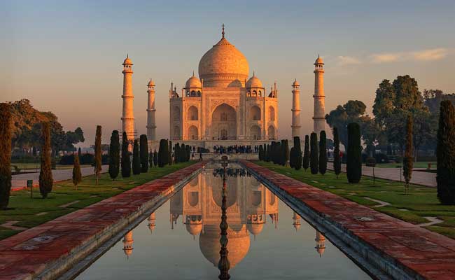 Taj Mahal Sunrise Tour From Delhi